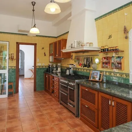 With Private Swimming Pool And Boules Court 40 Minutes From M Laga * Malaga