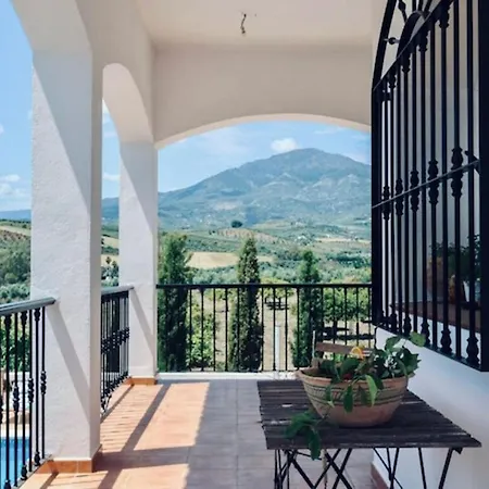 With Private Swimming Pool And Boules Court 40 Minutes From M Laga Malaga