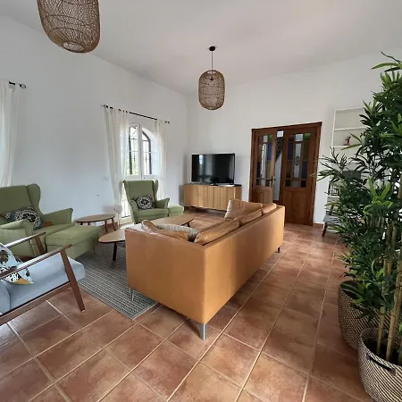 With Private Swimming Pool And Boules Court 40 Minutes From M Laga *
